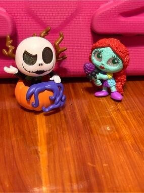 Doorables in bloom jack skellington and sally